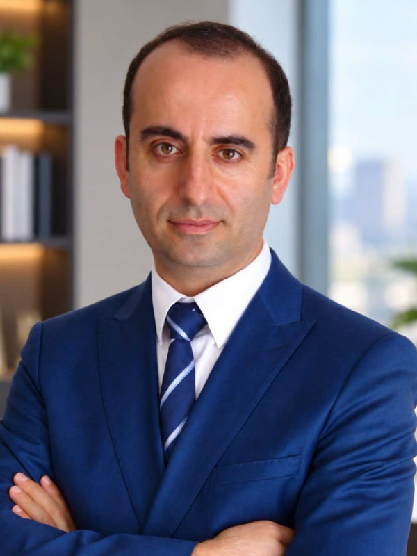 Yılmaz Tüccar - Duayen YMM ortak